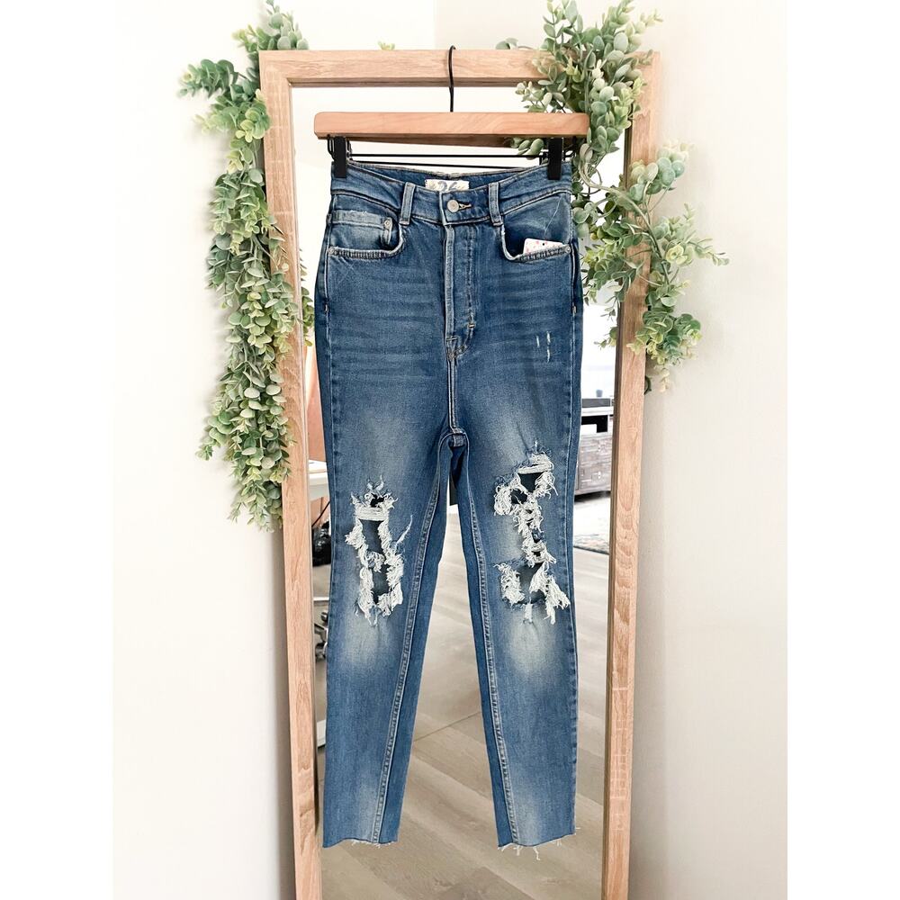 Free People Phoenix Distressed Skinny Jeans Size 26 Ripped Blue Denim - Picture 3 of 14